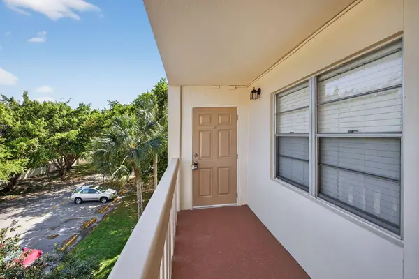 2102 Lucaya Bend #A3, Coconut Creek, FL 33066