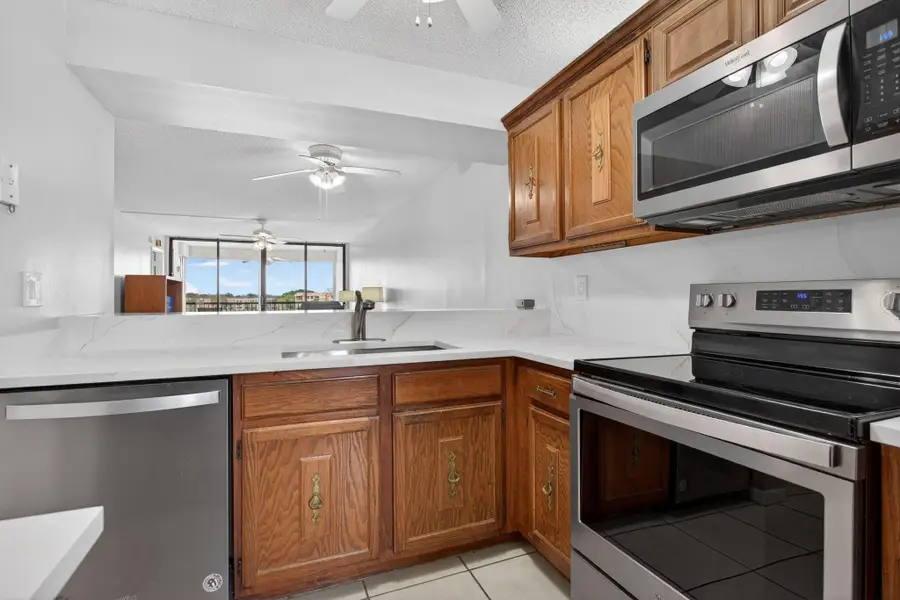 6239 Coral Lake Drive #6239, Margate, FL 33063 - #3