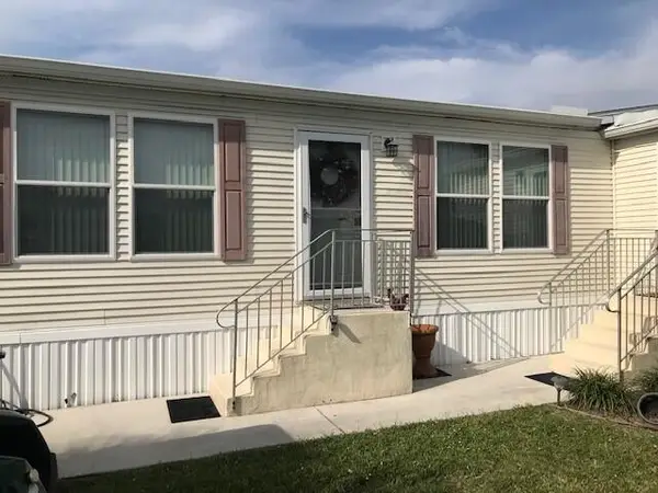 20 Madrid Lane, Port St Lucie, FL 34952