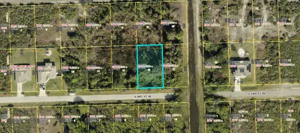 2802 62nd Street W, Lehigh Acres, FL 33971