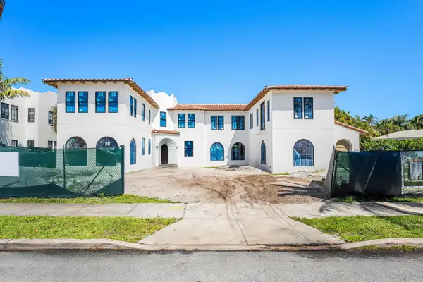 221 Monroe Drive, West Palm Beach, FL 33405