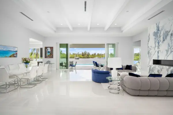 3937 Indian River Drive E, Vero Beach, FL 32963