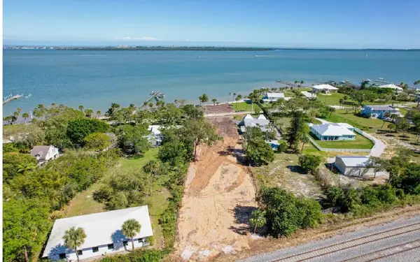 1033 S Indian River Drive, Fort Pierce, FL 34950