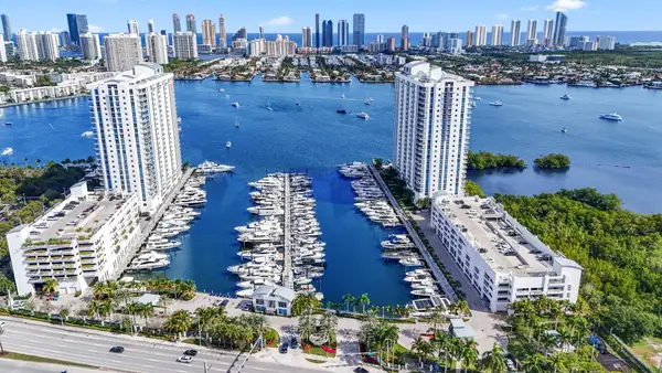 17301 Biscayne Boulevard #707, North Miami Beach, FL 33160
