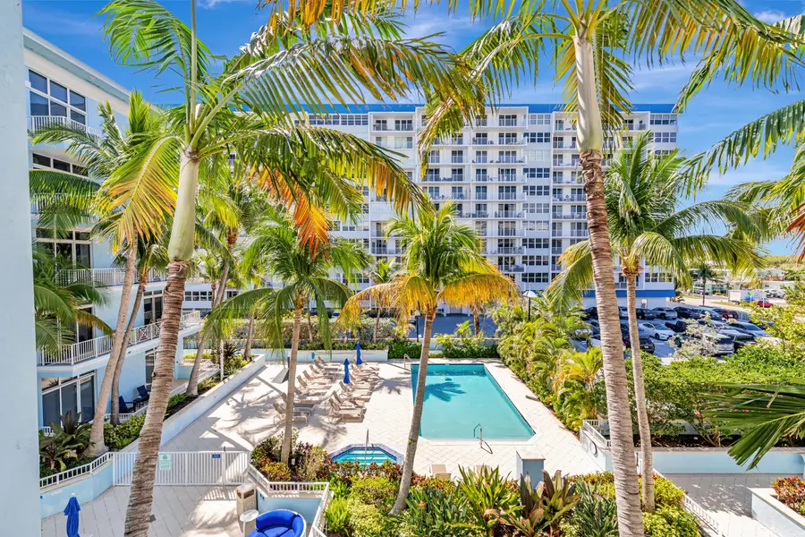 701 SE 21st Avenue #302, Deerfield Beach, FL 33441 - #2