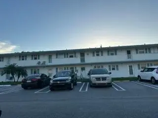 1117 Lake Terrace #105, Boynton Beach, FL 33426