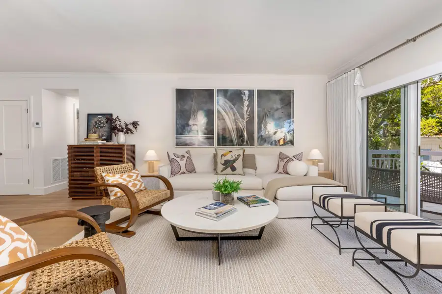 250 Bradley Place #307, Palm Beach, FL 33480 - #3