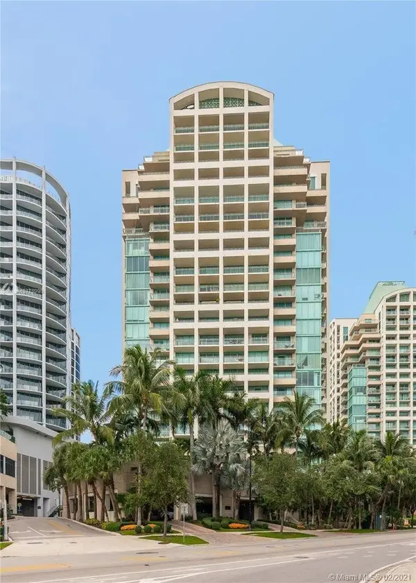3400 SW 27th Avenue #303, Miami, FL 33133