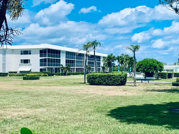 100 Waterway Road #A304, Tequesta, FL 33469
