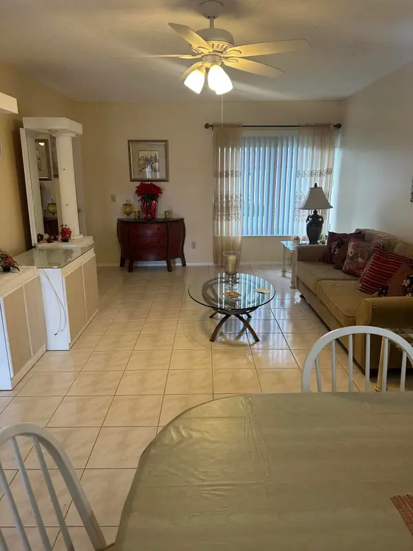12021 W Greenway Drive #206, Royal Palm Beach, FL 33411