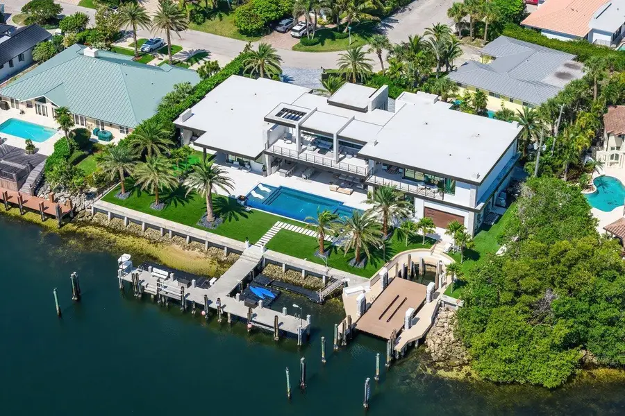 4460 NE 31st Avenue, Lighthouse Point, FL 33064 - #3
