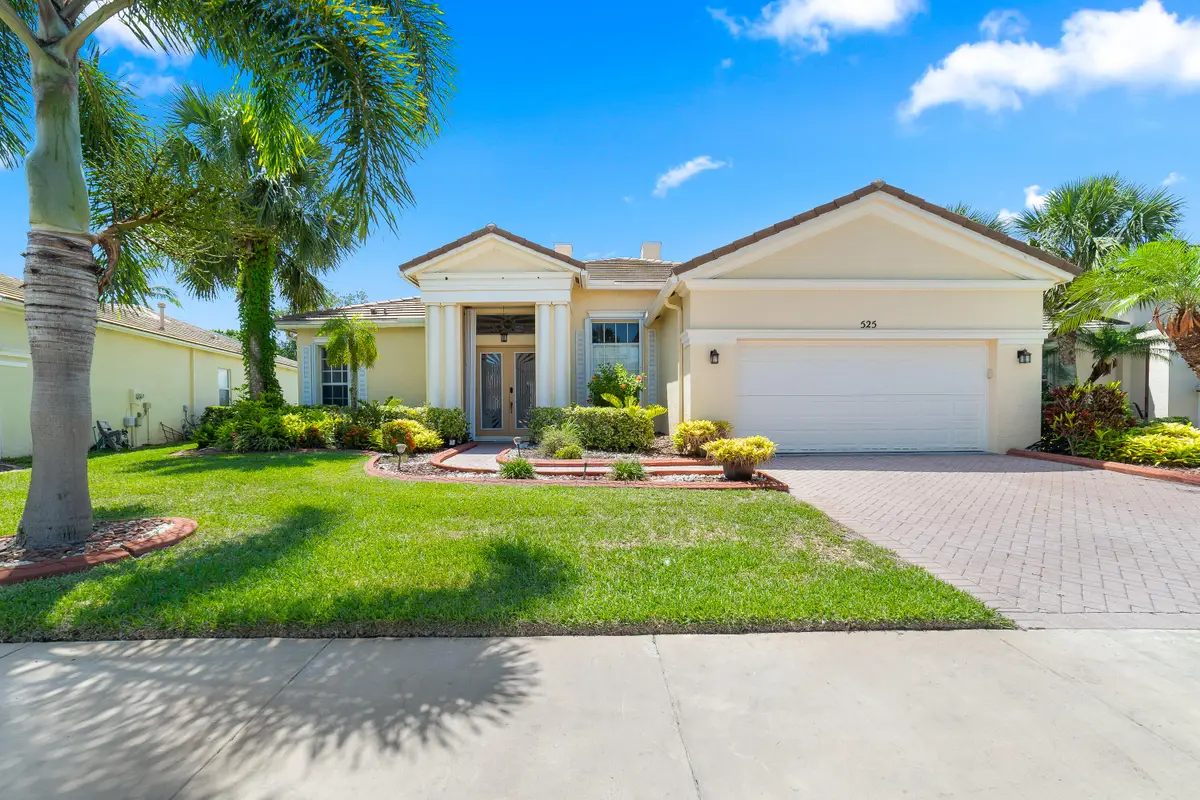 525 SW Lake Manatee Way, Port Saint Lucie, FL 34986 - #1
