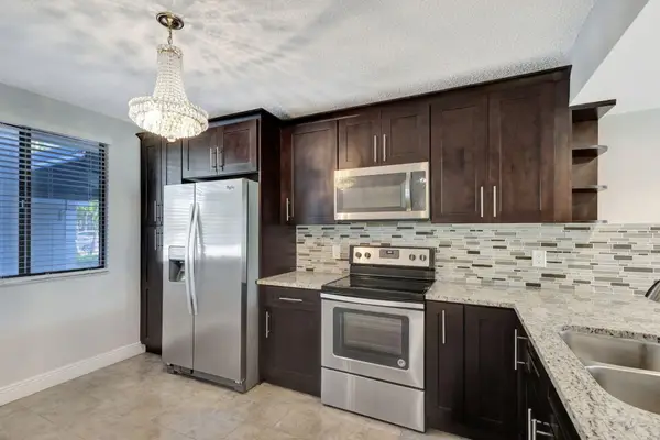 2741 Village Boulevard #104, West Palm Beach, FL 33409