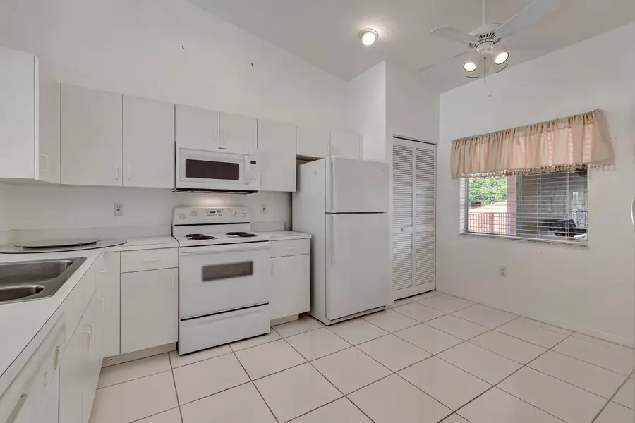 5952 Regal Glen Drive #204, Boynton Beach, FL 33437 - #3