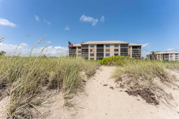 2571 NE Ocean Boulevard #104, Stuart, FL 34996