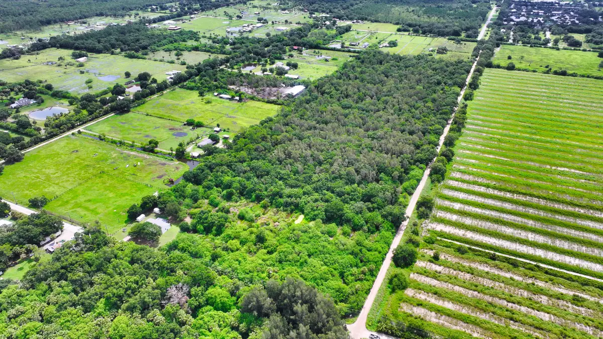 13380 101st Street, Fellsmere, FL 32948 - #1