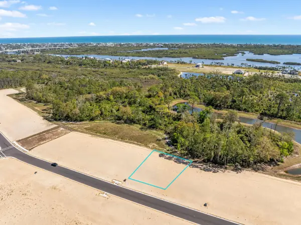 210 Stillwater Drive, ,, FL 32136