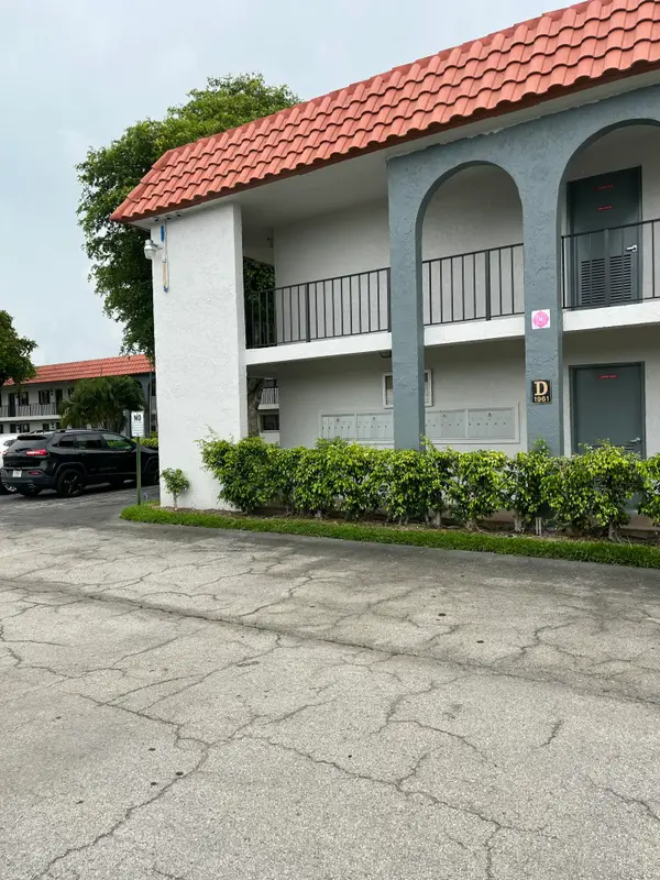 1961 W Woolbright Road #D103, Boynton Beach, FL 33426