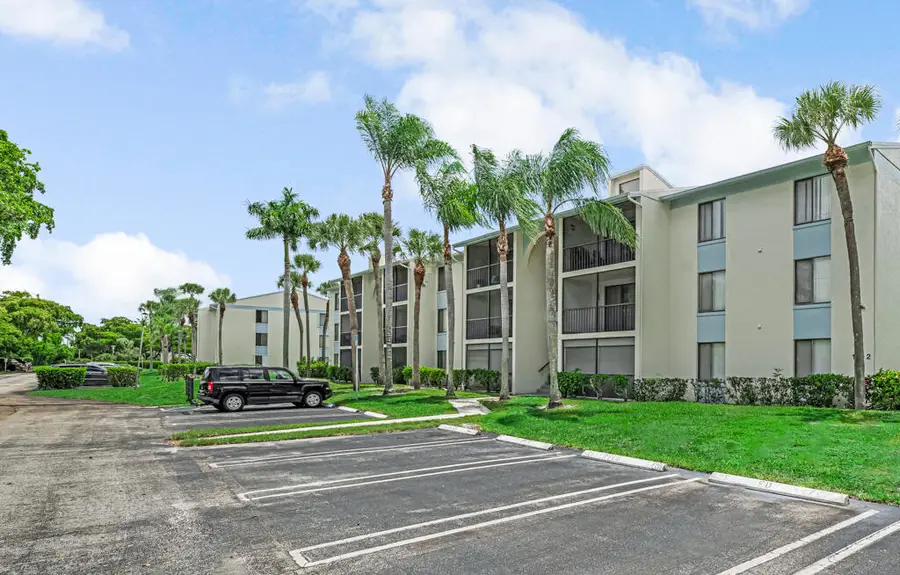 1112 Green Pine Boulevard #G3, West Palm Beach, FL 33409 - #3