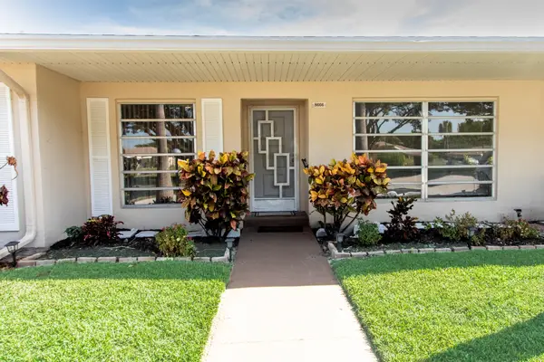 8666 Bella Vista Drive #111, Boca Raton, FL 33433
