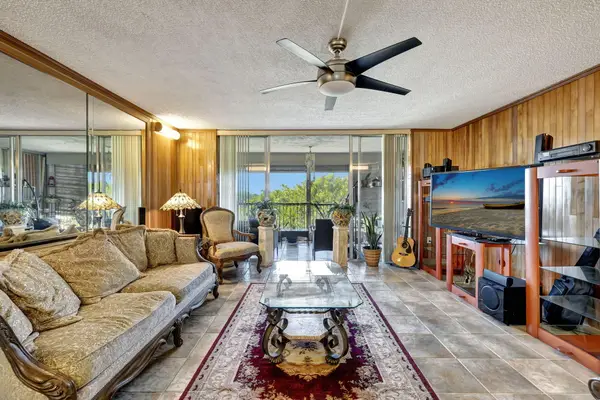 3910 Inverrary Boulevard #601-B, Lauderhill, FL 33319