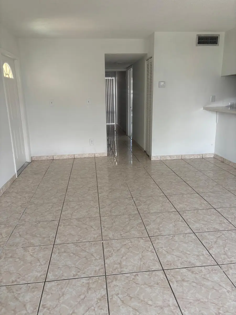 2075 NW 46th Avenue #I102, Lauderhill, FL 33313 - #3