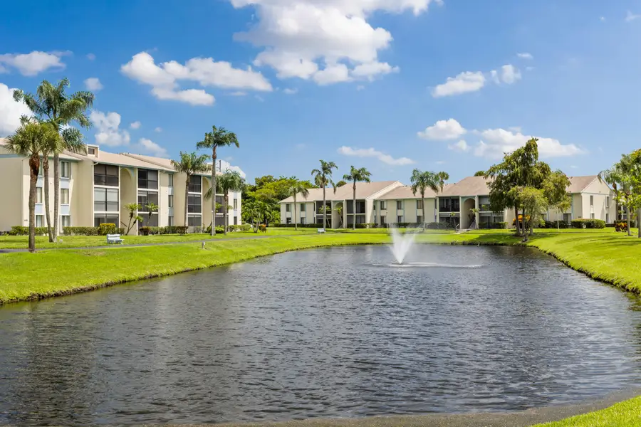 1102 Green Pine Boulevard #H1, West Palm Beach, FL 33409 - #2