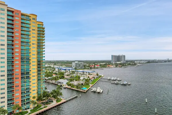 2640 Lake Shore Drive #2011, Riviera Beach, FL 33404