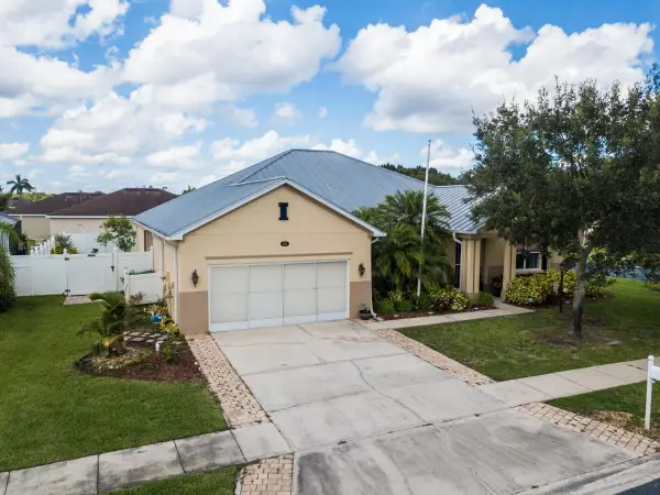 100 Salazar Lane, Sebastian, FL 32958