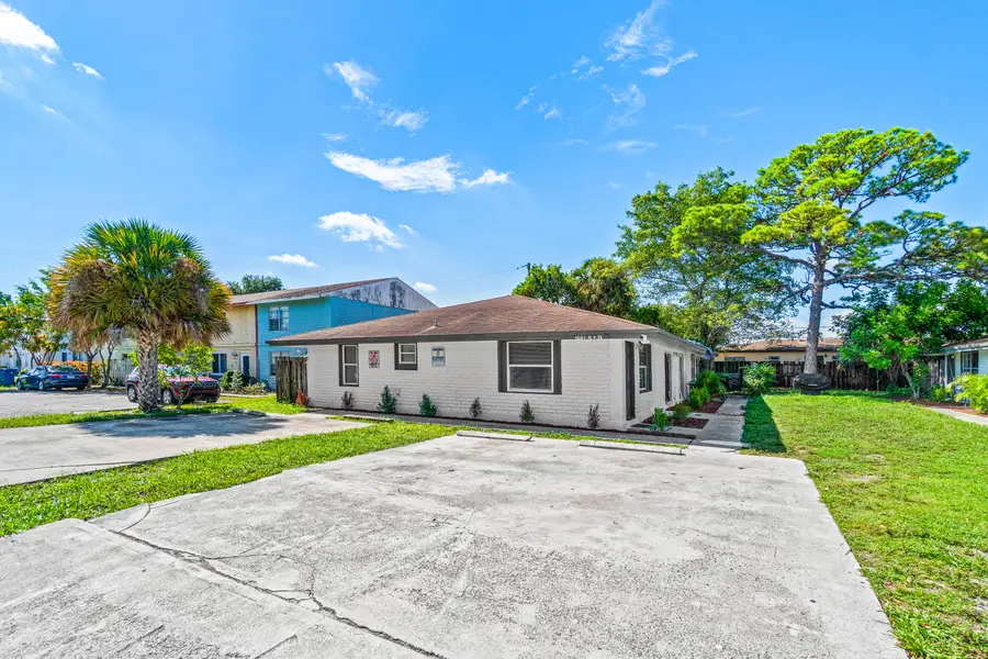 1661 W 27th Street #A & B, Riviera Beach, FL 33404 - #2