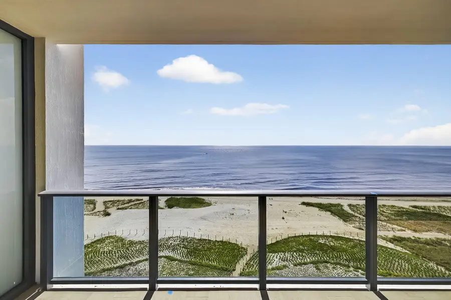 900 N Ocean Blvd #904, Pompano Beach, FL 33062 - #2