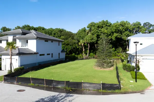 1125 Prosperity Village Drive, North Palm Beach, FL 33410
