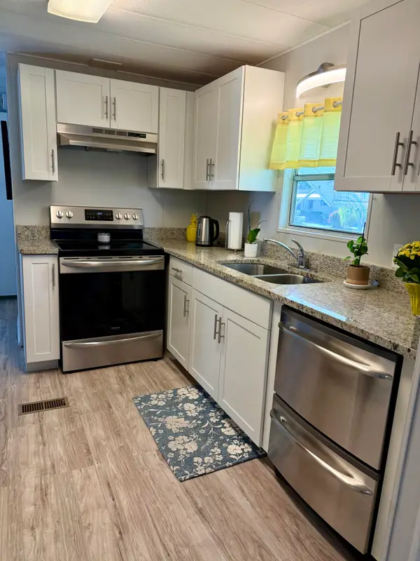 176 W Caribbean, Port St Lucie, FL 34952