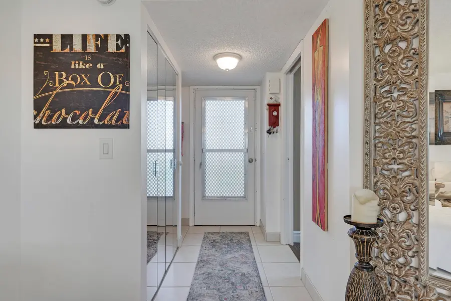 3755 Via Poinciana #405, Lake Worth, FL 33467 - #3