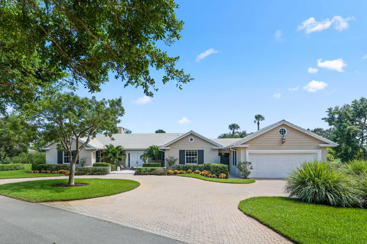 36 Country Road, Golf, FL 33436 - #1