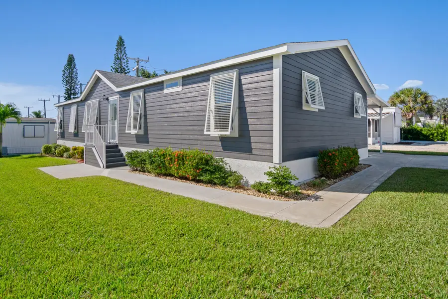 8328 SE Swan Avenue, Hobe Sound, FL 33455 - #2