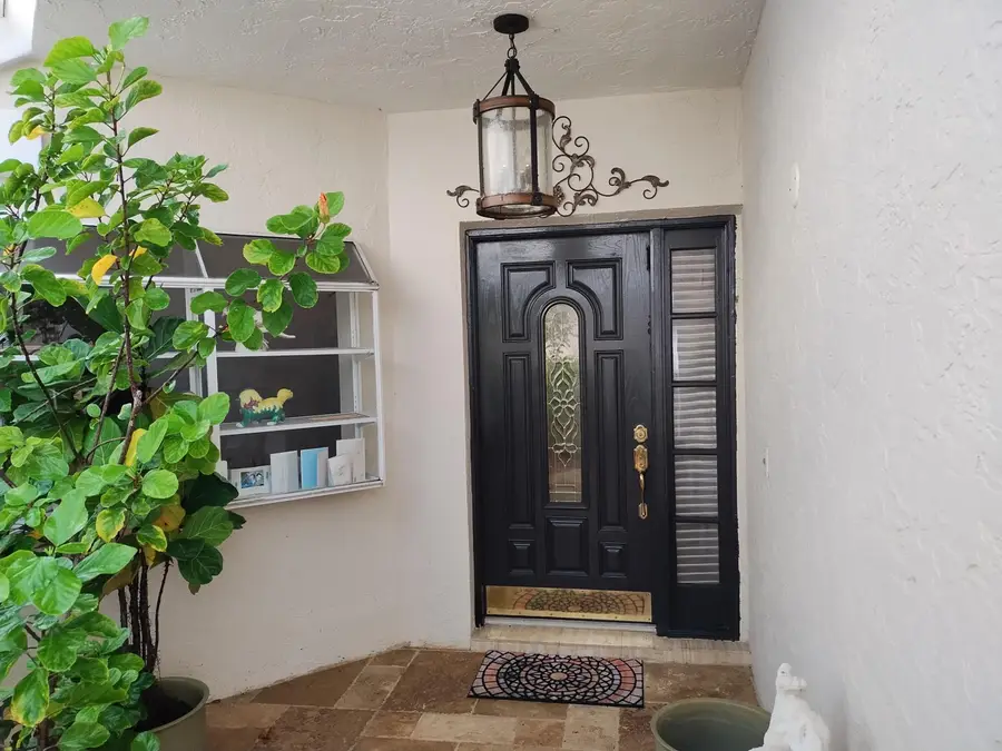 906 Dickens Place, West Palm Beach, FL 33411 - #3