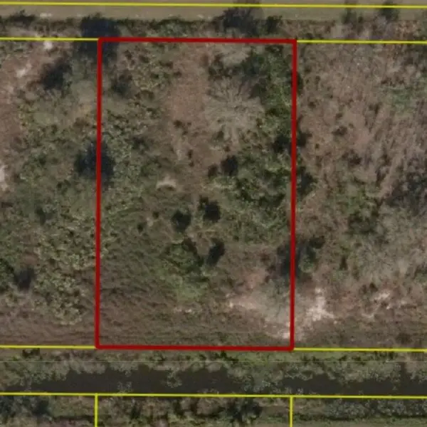 18516 NW 262nd Street, Okeechobee, FL 34972