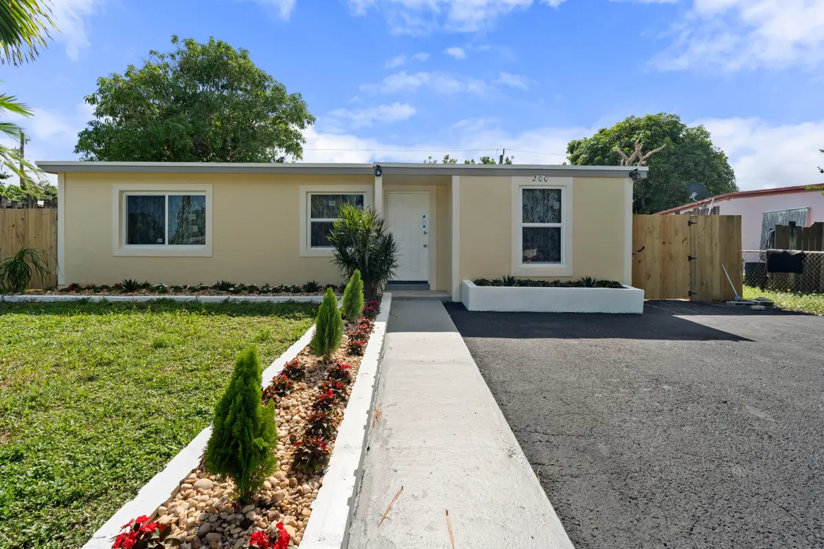 200 Plum Tree Drive, Lake Worth, FL 33462 - #1