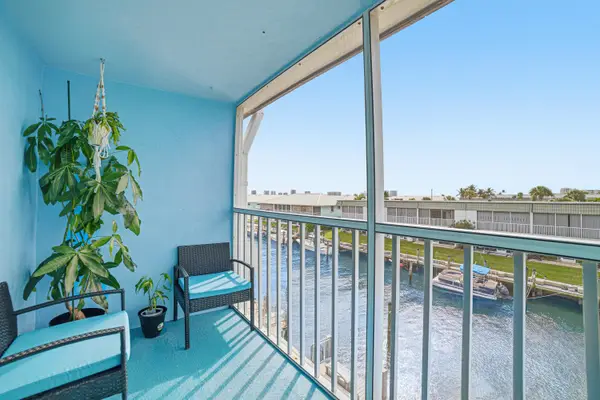 112 Doolen Court #302, North Palm Beach, FL 33408