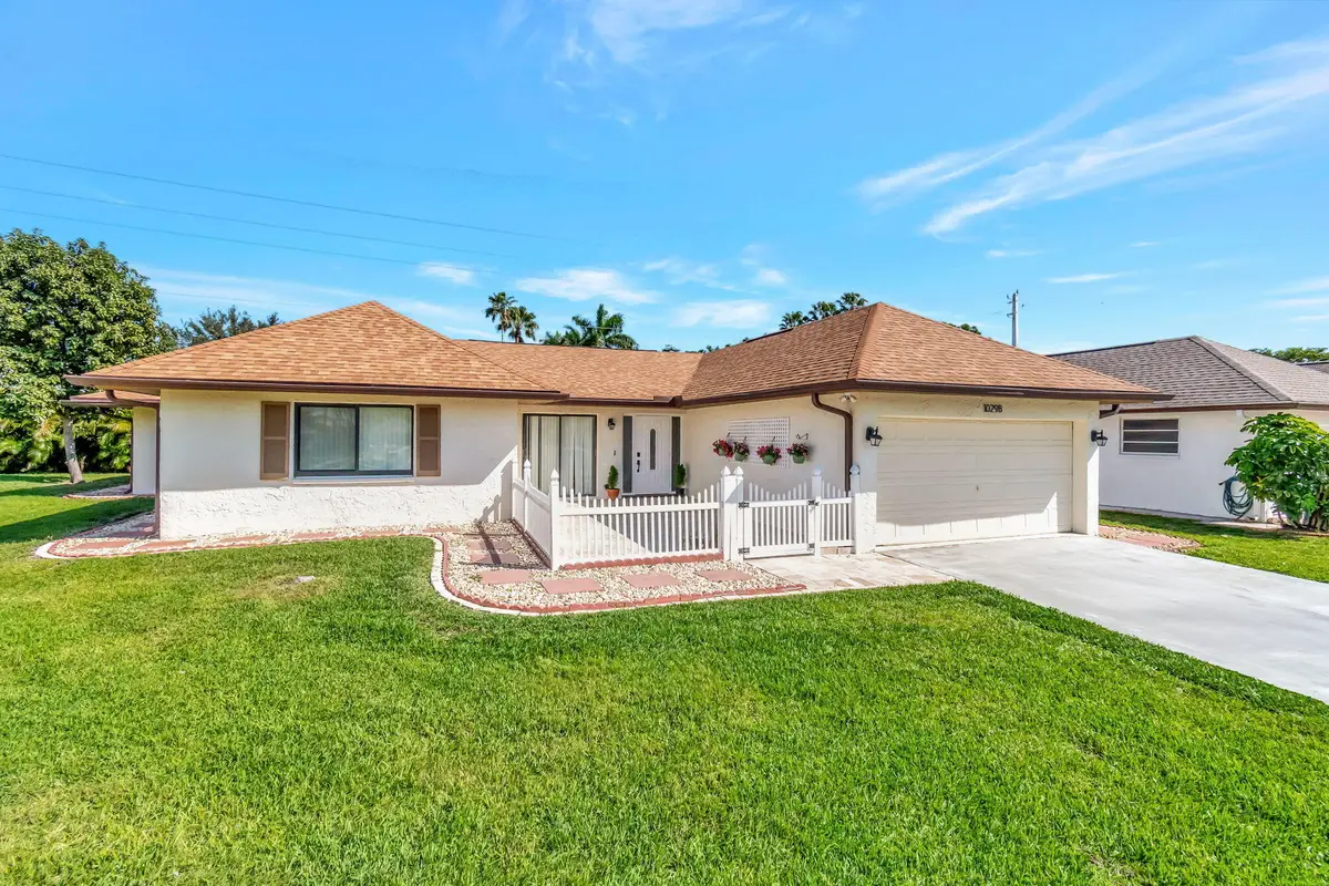 10298 Greentrail Drive N, Boynton Beach, FL 33436 - #1