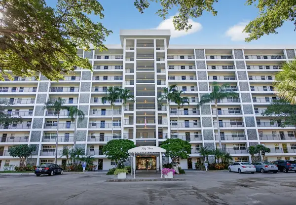 2900 N Course Drive #905, Pompano Beach, FL 33069