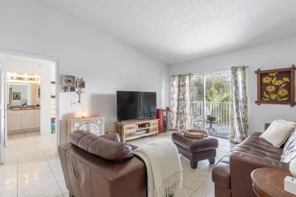 5031 Wiles Road #304, Coconut Creek, FL 33073