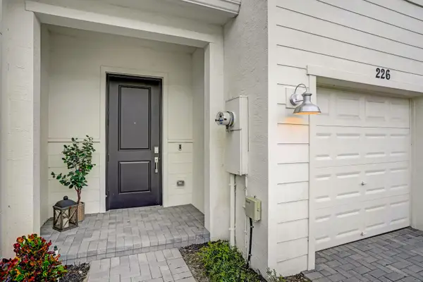 226 SE Woodbark Street, Port St Lucie, FL 34984