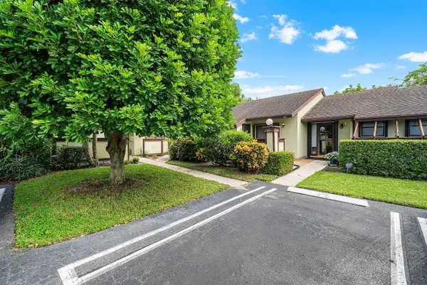 276 Beaver Dam Court, Royal Palm Beach, FL 33411