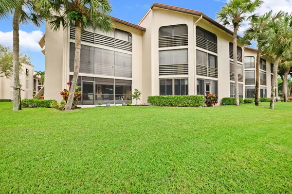 10092 Cedar Point Boulevard #205, Boynton Beach, FL 33437