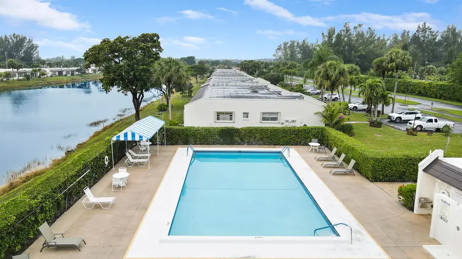120 Lake Constance Drive, West Palm Beach, FL 33411 - #2