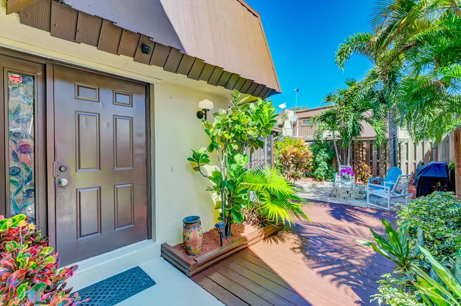 3530 E Gardens East Drive E #B, Palm Beach Gardens, FL 33410 - #2