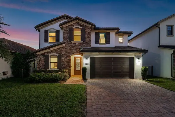 8835 Grand Prix Lane, Boynton Beach, FL 33472