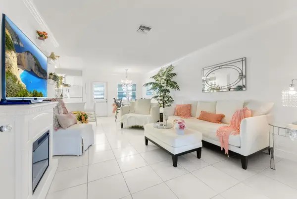 2131 NE 42nd Court #211e, Lighthouse Point, FL 33064